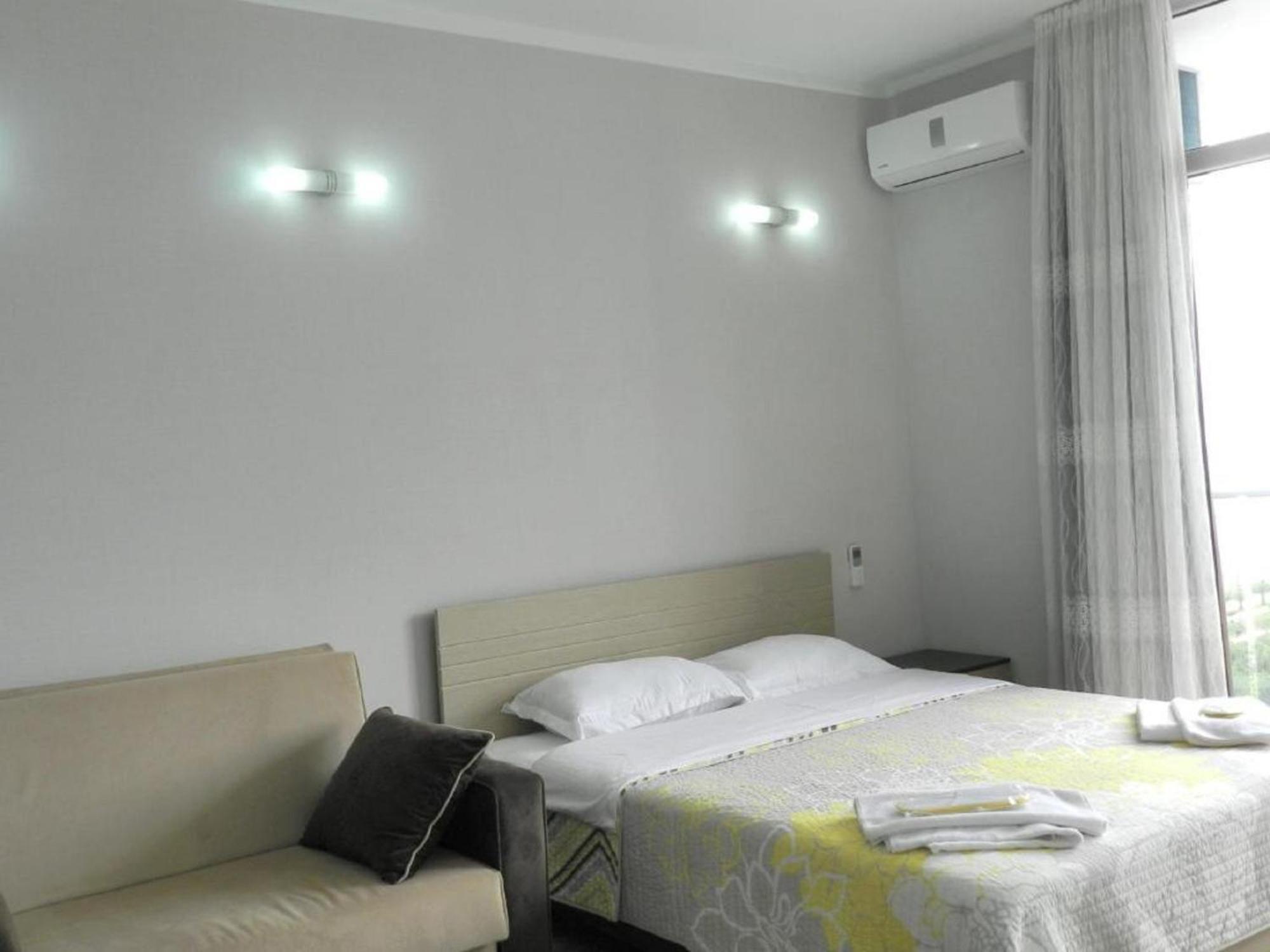 Apart Hotel Black Sea Towers Батуми Экстерьер фото