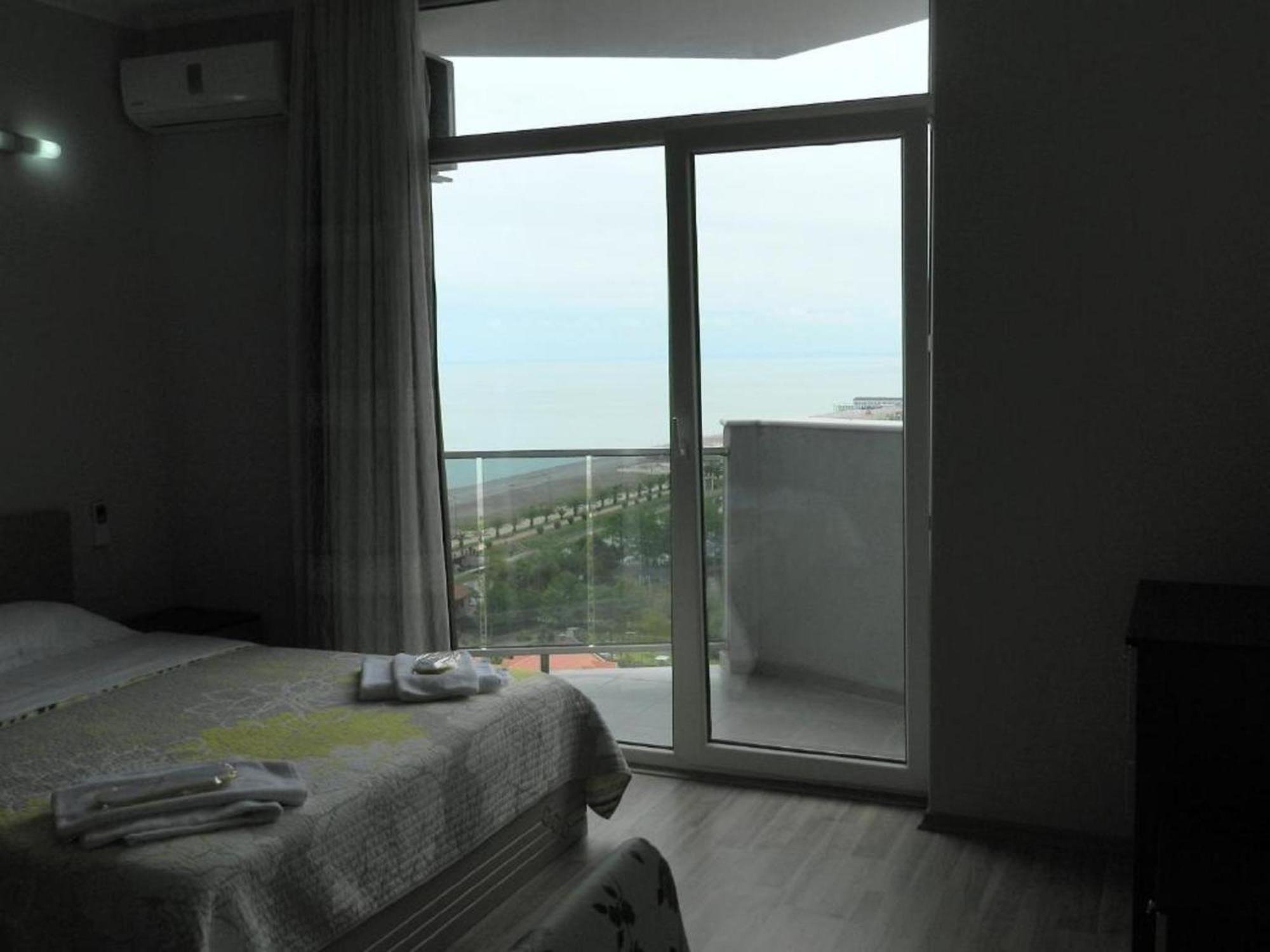Apart Hotel Black Sea Towers Батуми Экстерьер фото