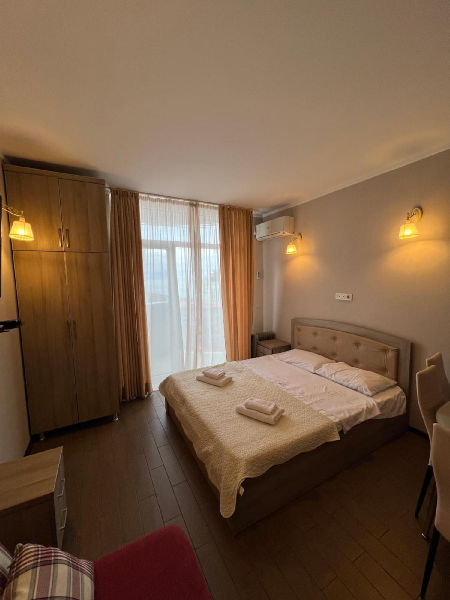 Apart Hotel Black Sea Towers Батуми Экстерьер фото